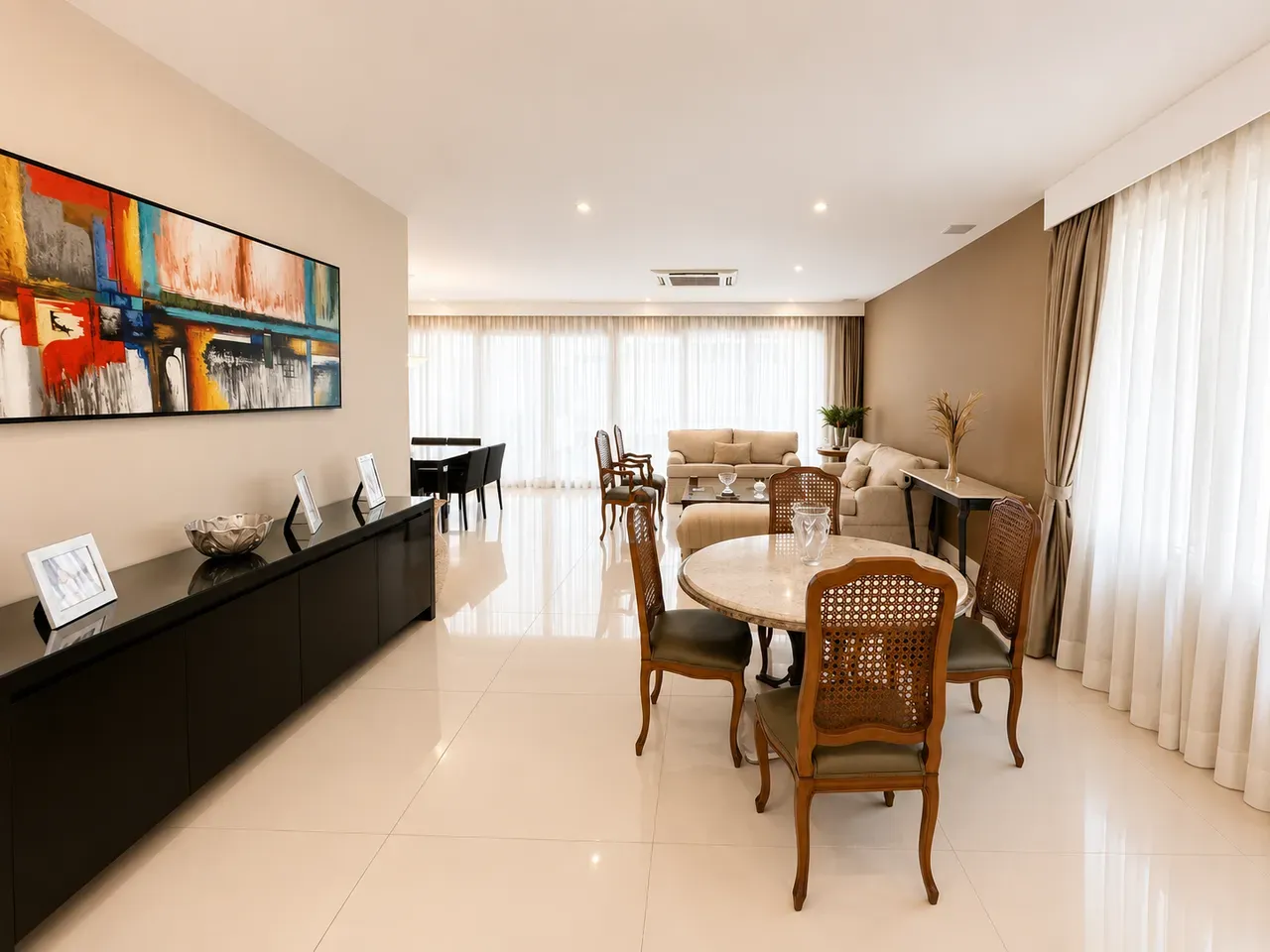 Furnished house with 4 bedrooms and 4 bathrooms — photo 39