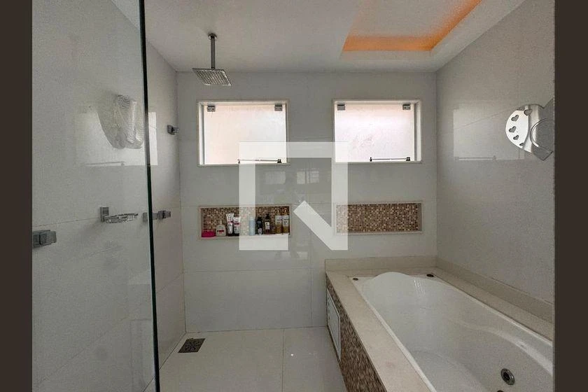 House, 382 m², with a bathtub — photo 7