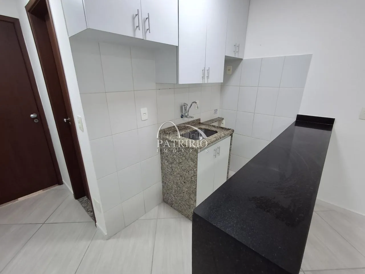 1-bedroom apartment with built-in wardrobes and 30 m² — photo 2