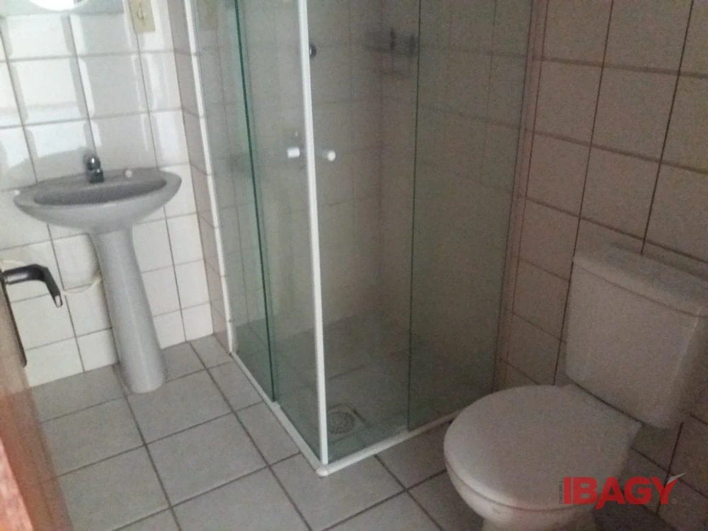 Washing machine in a one-bedroom apartment, 32 m² — photo 14