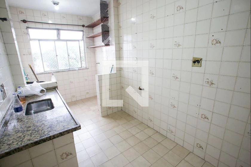 2-bedroom rental apartment with balcony — photo 10