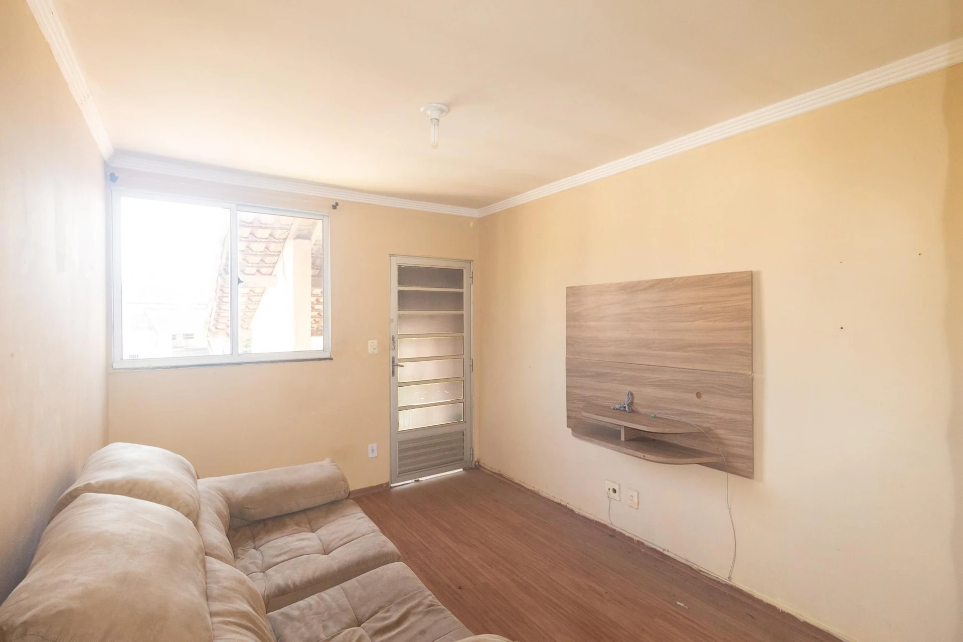 Apartment with laundry area, 2 bedrooms and closed kitchen — photo 15