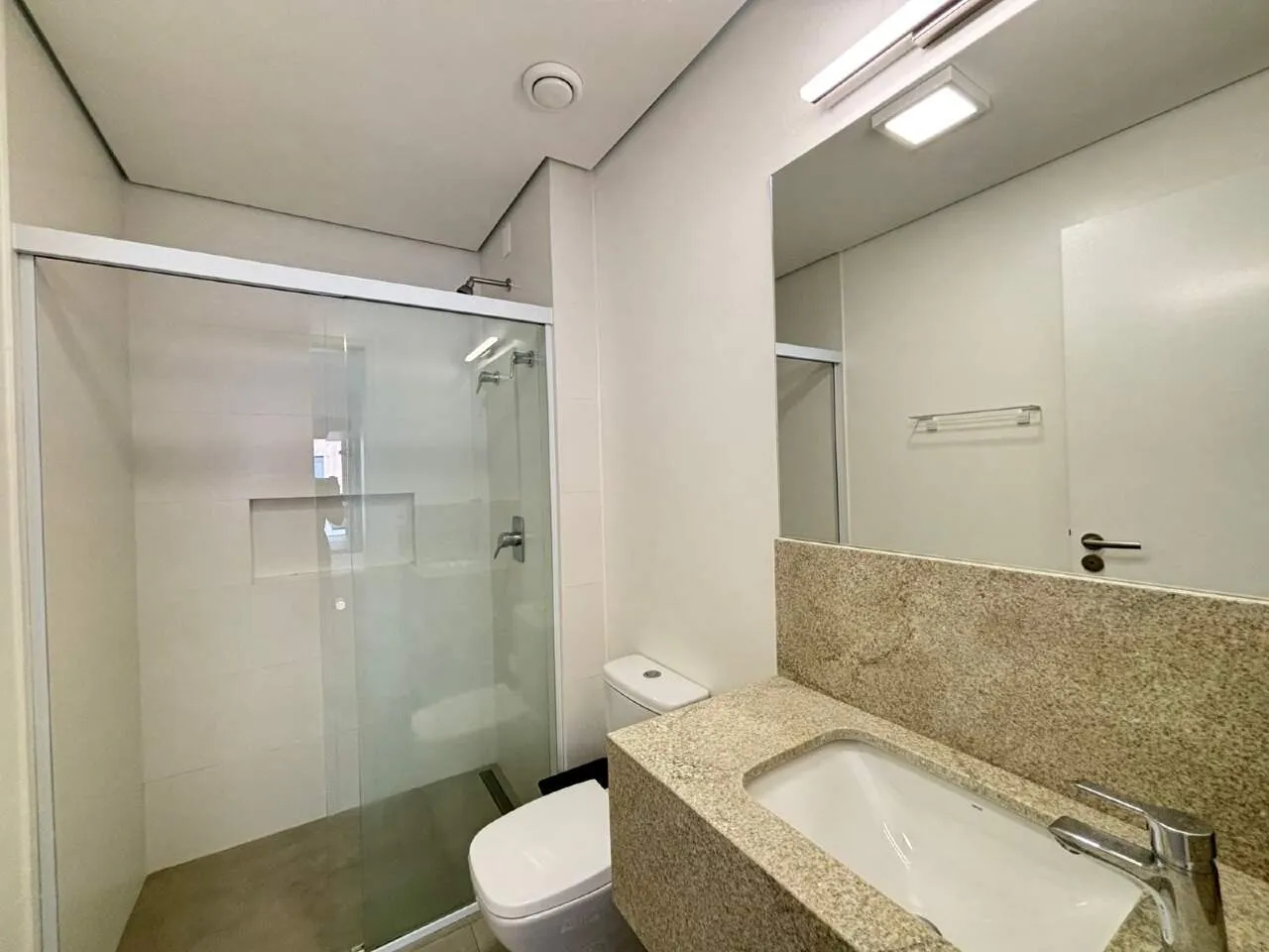 Apartamento mobiliado de 42 m² com cozinha aberta — photo 57
