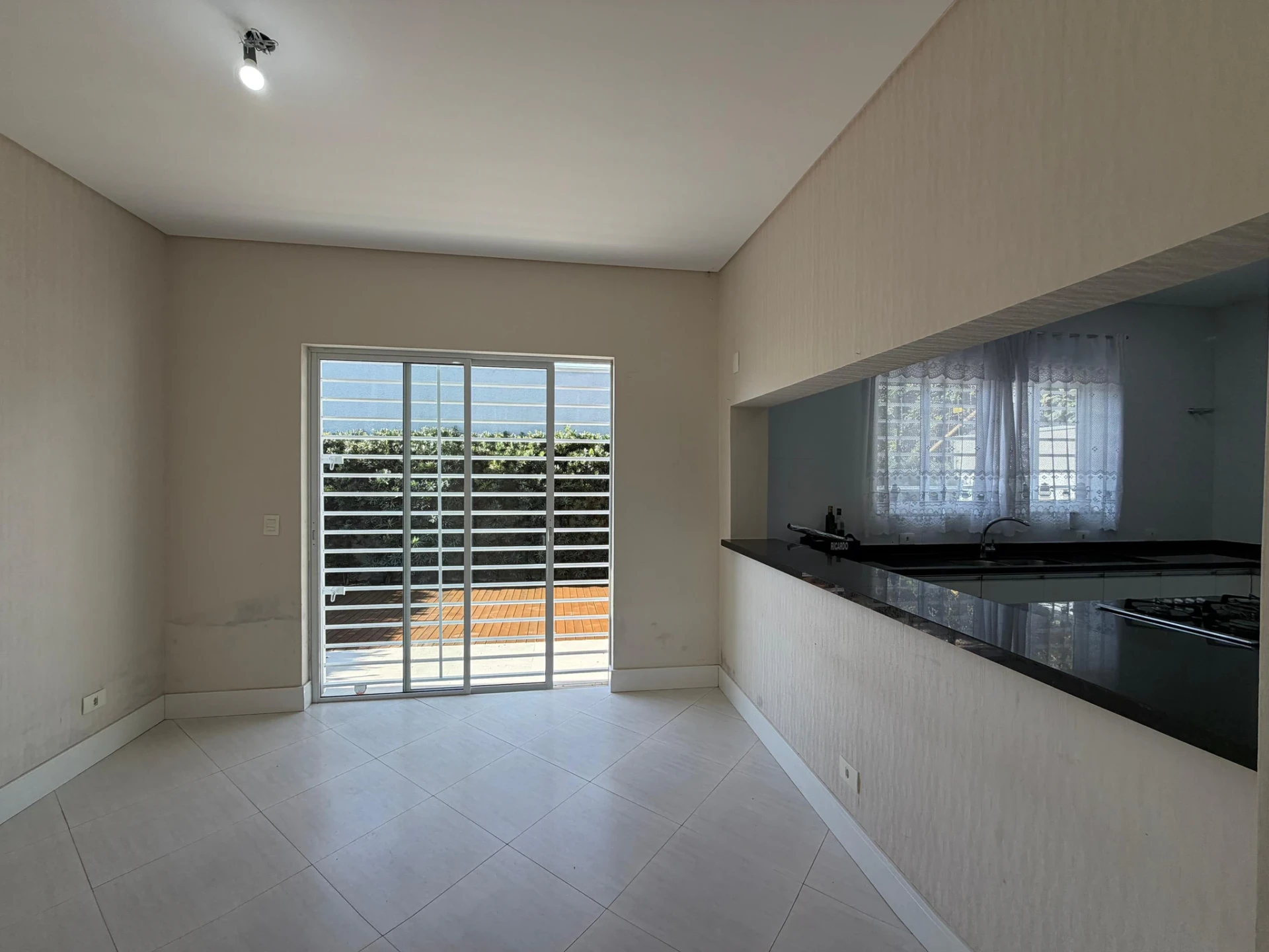 Casa com 4 quartos, jardim e churrasqueira privativa — photo 2