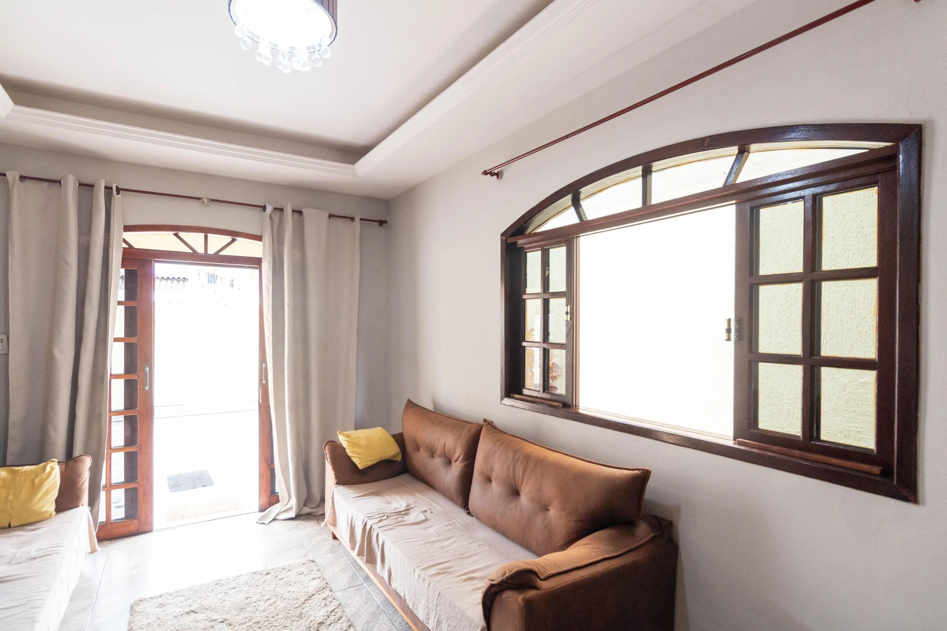 Будинок із 5 спальнями та балконом із грилем — photo 48