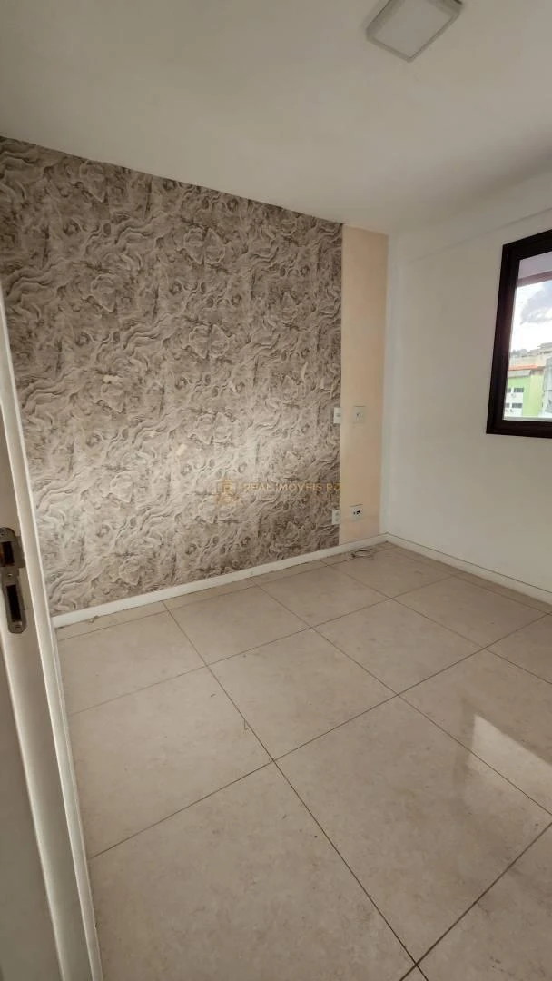 Unfurnished apartment with 3 bedrooms and 2 bathrooms — photo 16