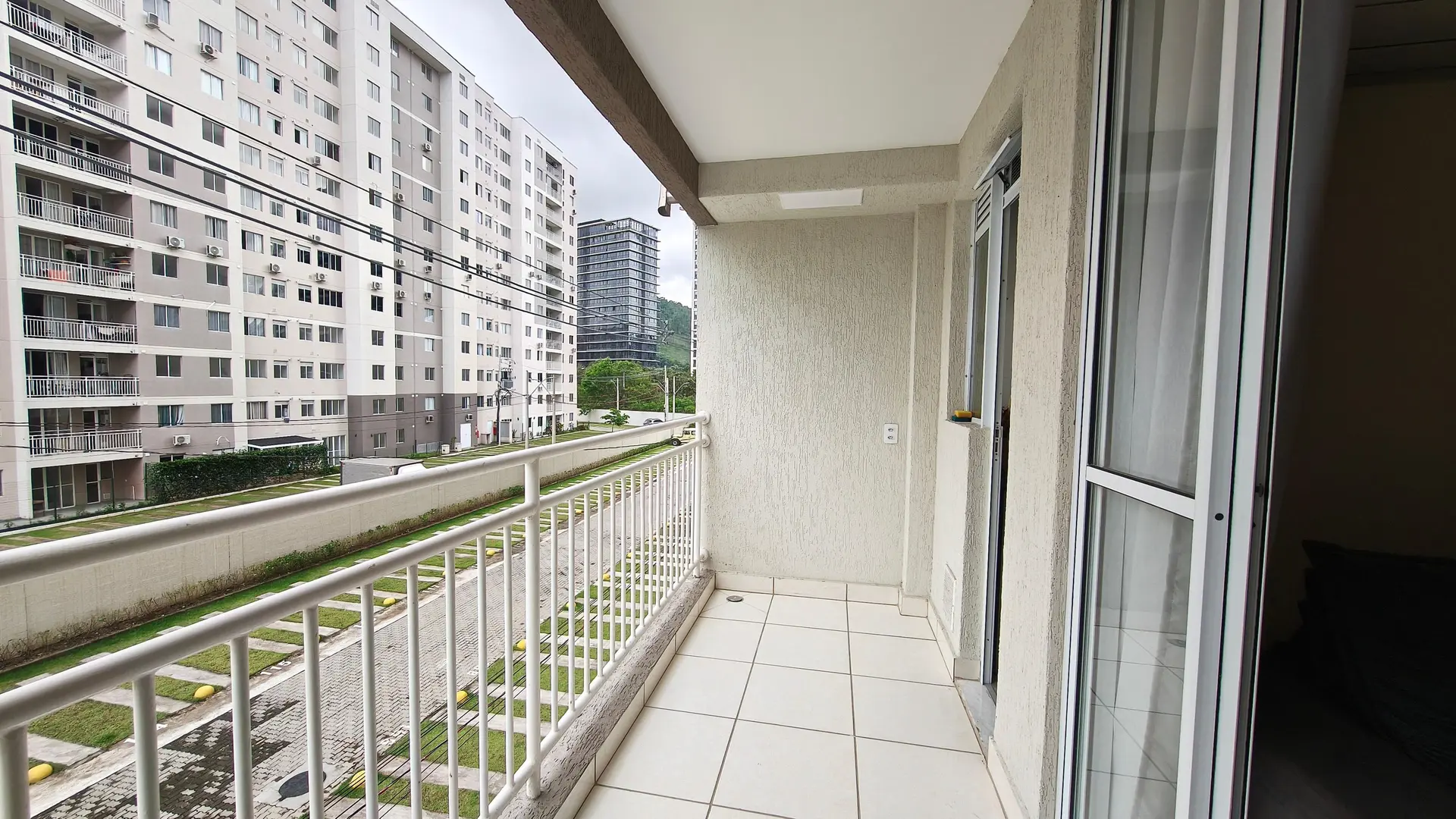 3-bedroom apartment with a washing machine — photo 20