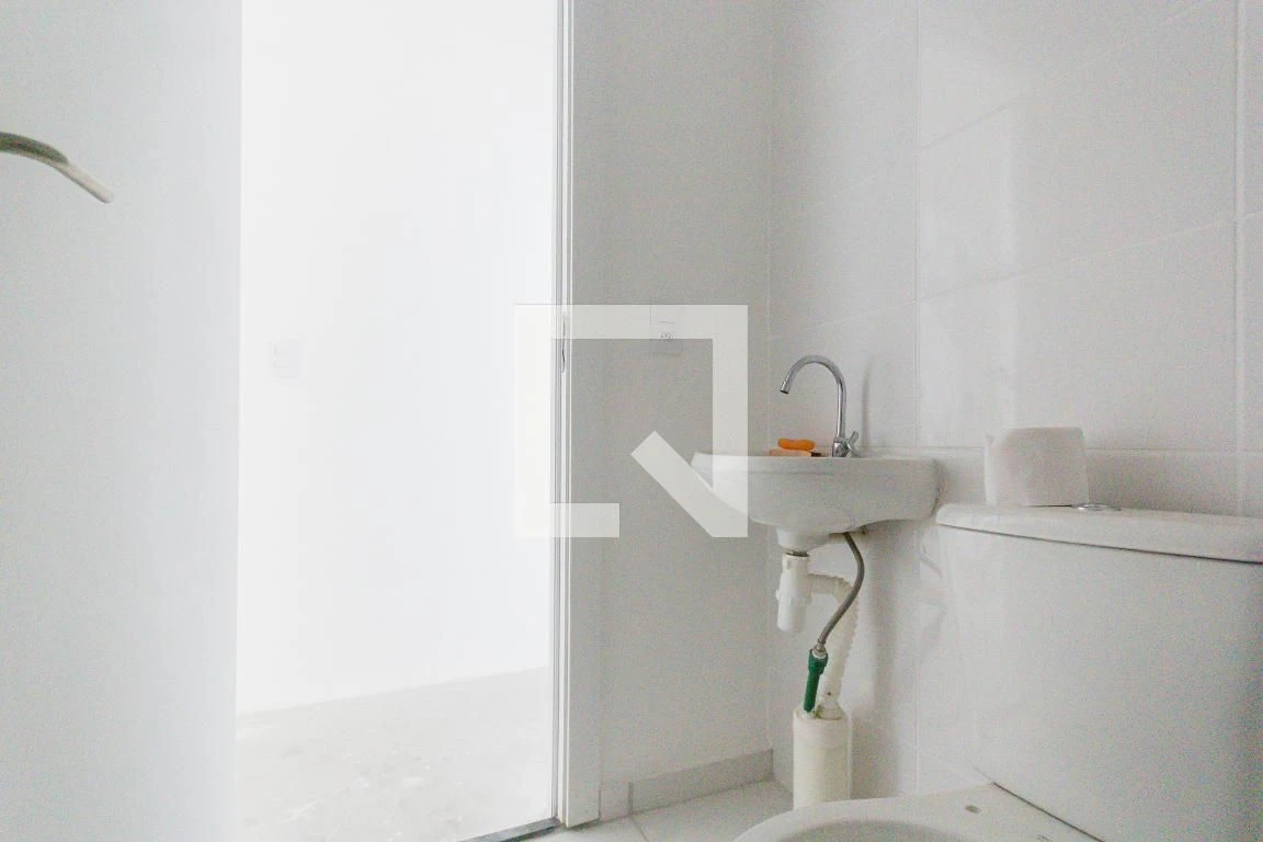 2-bedroom apartment with 1 bathroom and 1 parking spot — photo 2