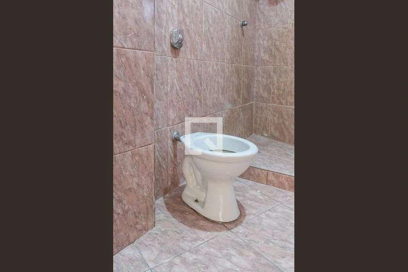 Apartamento de 1 quarto com 39 m² e piso de madeira — photo 21