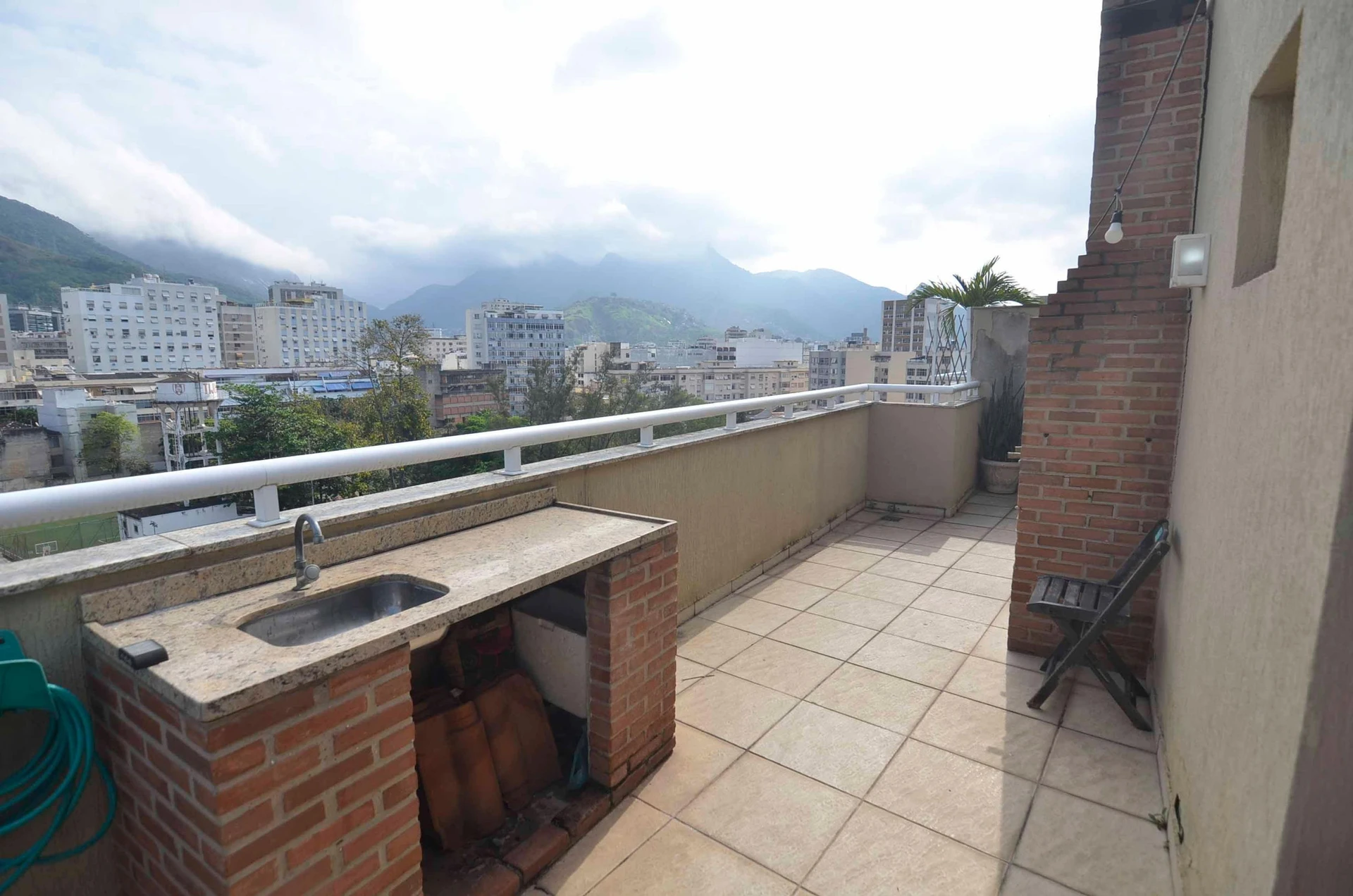 190 m² apartment with a mountain view and a home office — photo 43