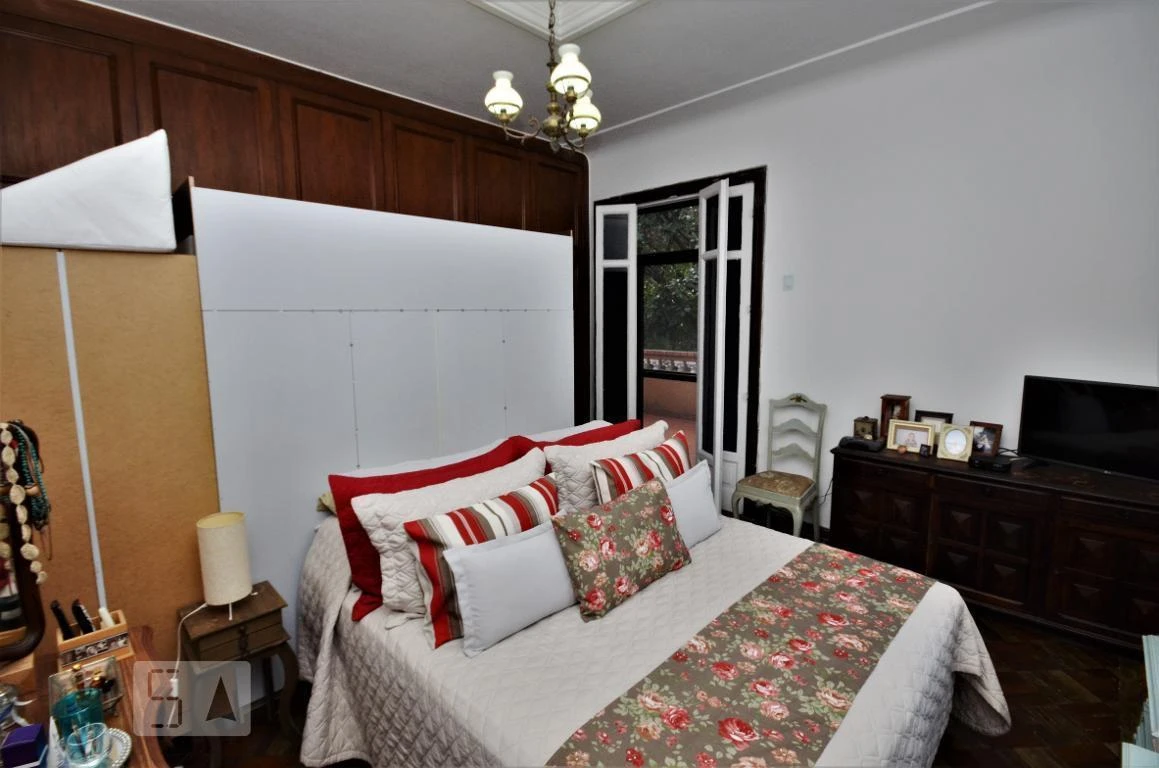 Орендний будинок на 450 м² з 4 спальнями, 2 суїти — photo 47