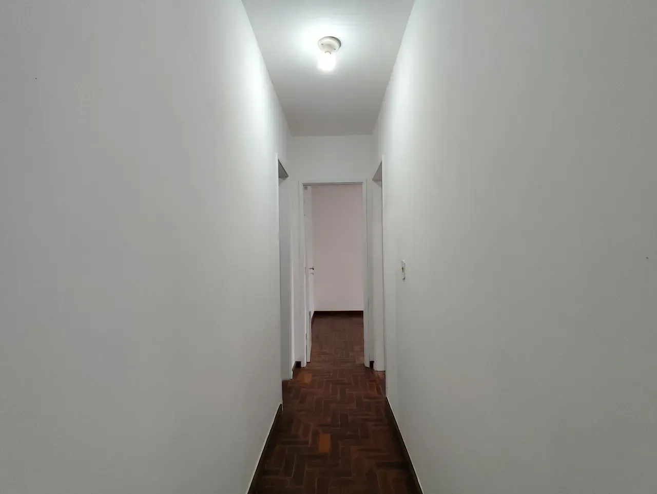 2-bedroom apartment with a separate, closed kitchen — photo 15