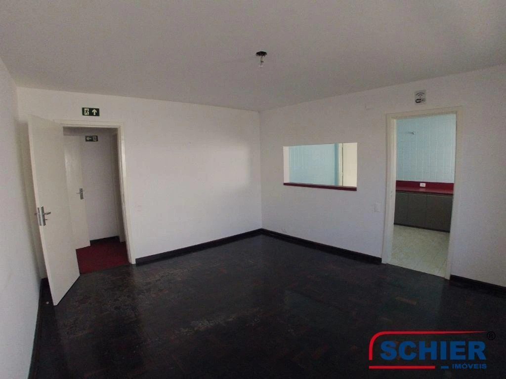 Casa térrea com 5 quartos e 10 vagas no total — photo 3