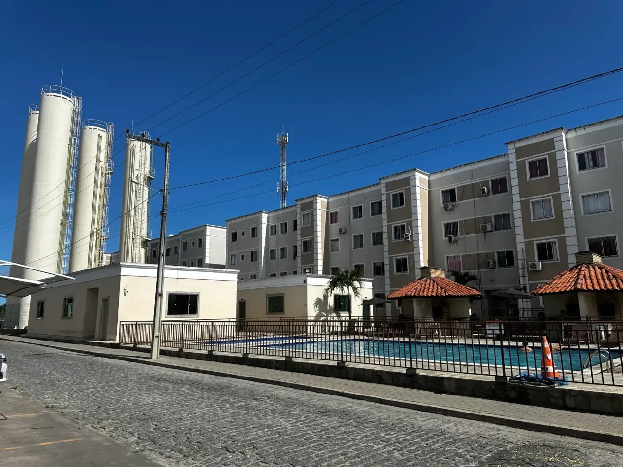 Apartamento mobiliado em condomínio com academia — photo 3