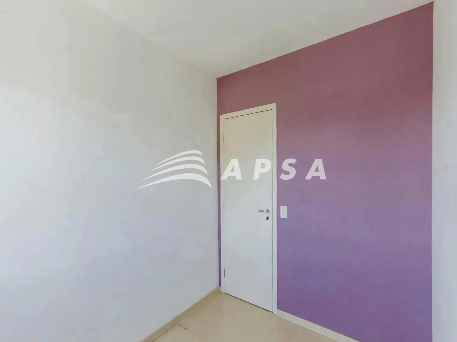 Unfurnished 2-bedroom apartment with a private BBQ — photo 4