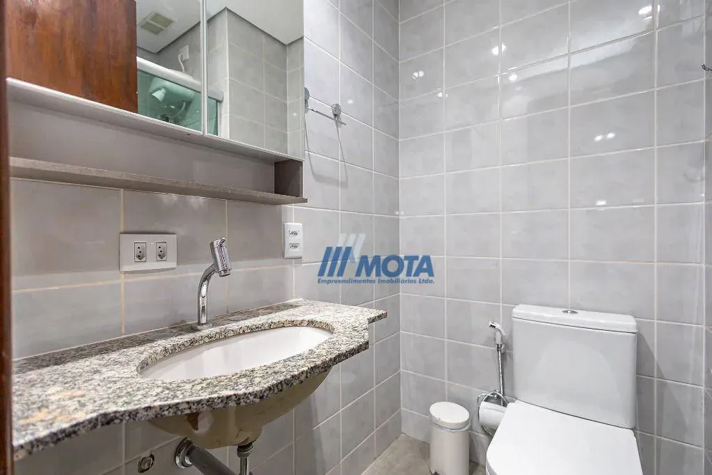 Furnished-free 40 m² studio with a balcony — photo 19