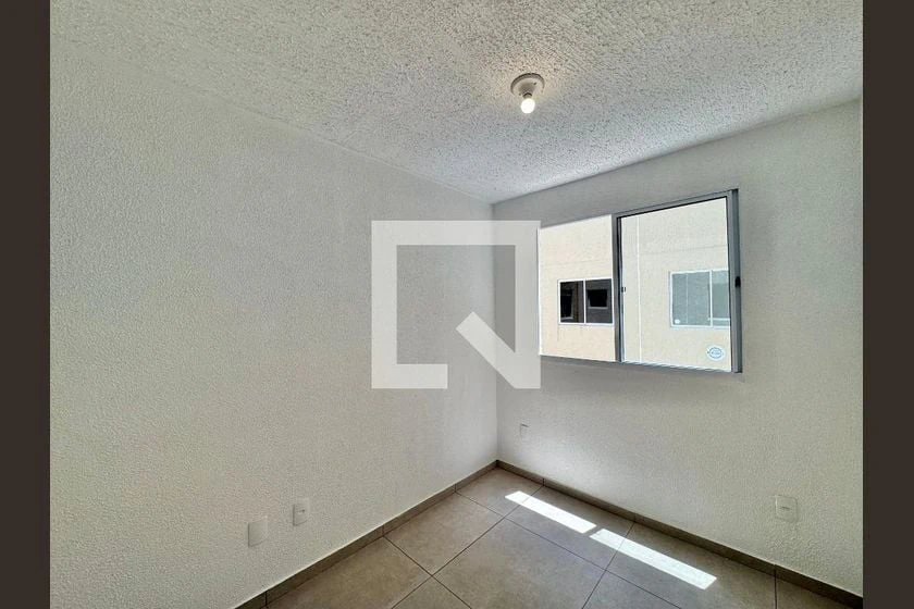 2-bedroom apartment with a glass shower enclosure — photo 23
