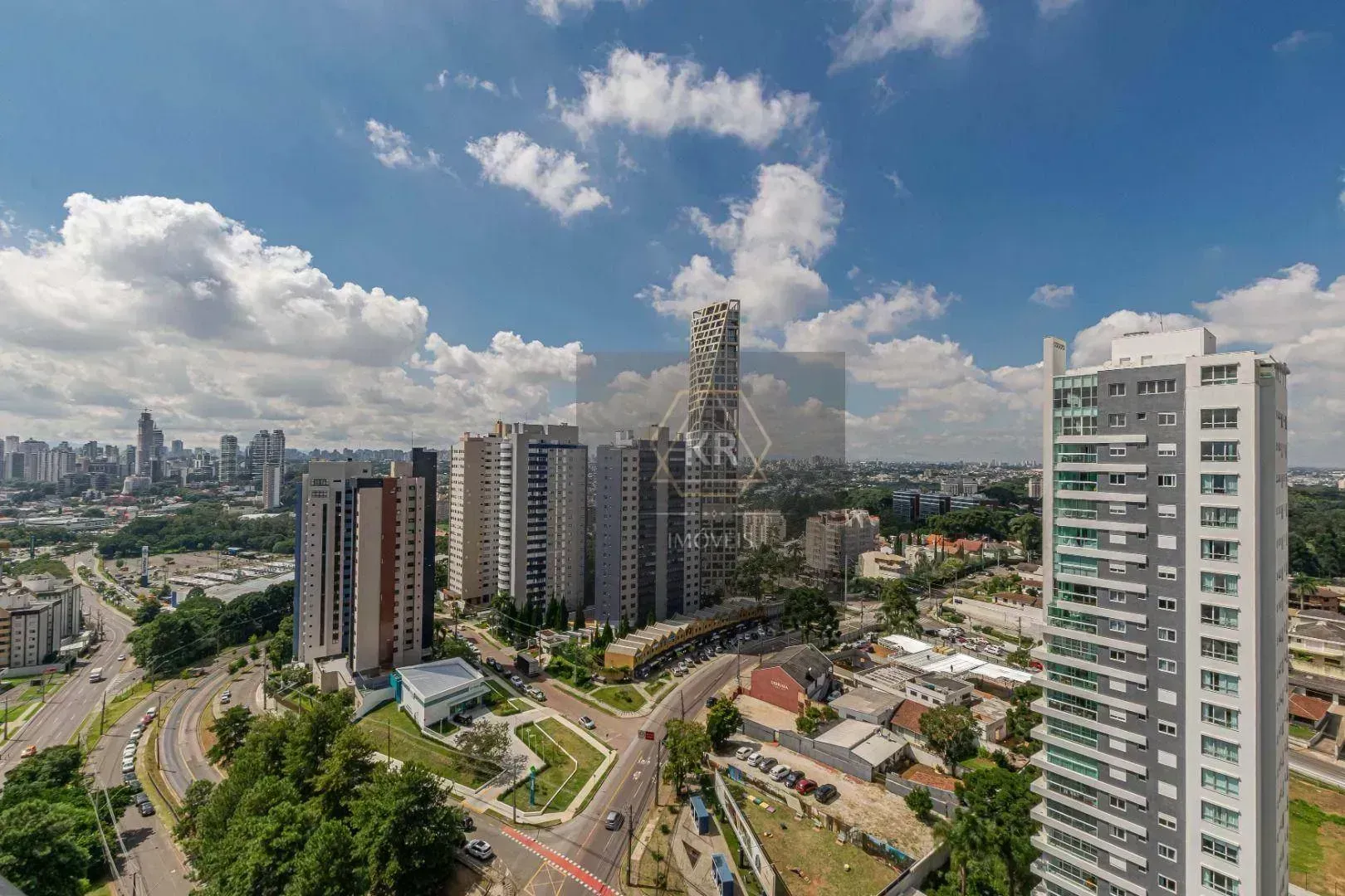 Furnished 272 m² apartment with 3 en-suites and 4 parking — photo 84