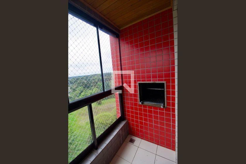 147 m² apartment with a home office and a bathtub — photo 8
