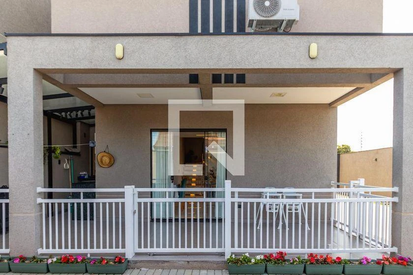 3-bedroom house with a grill on the balcony — photo 10