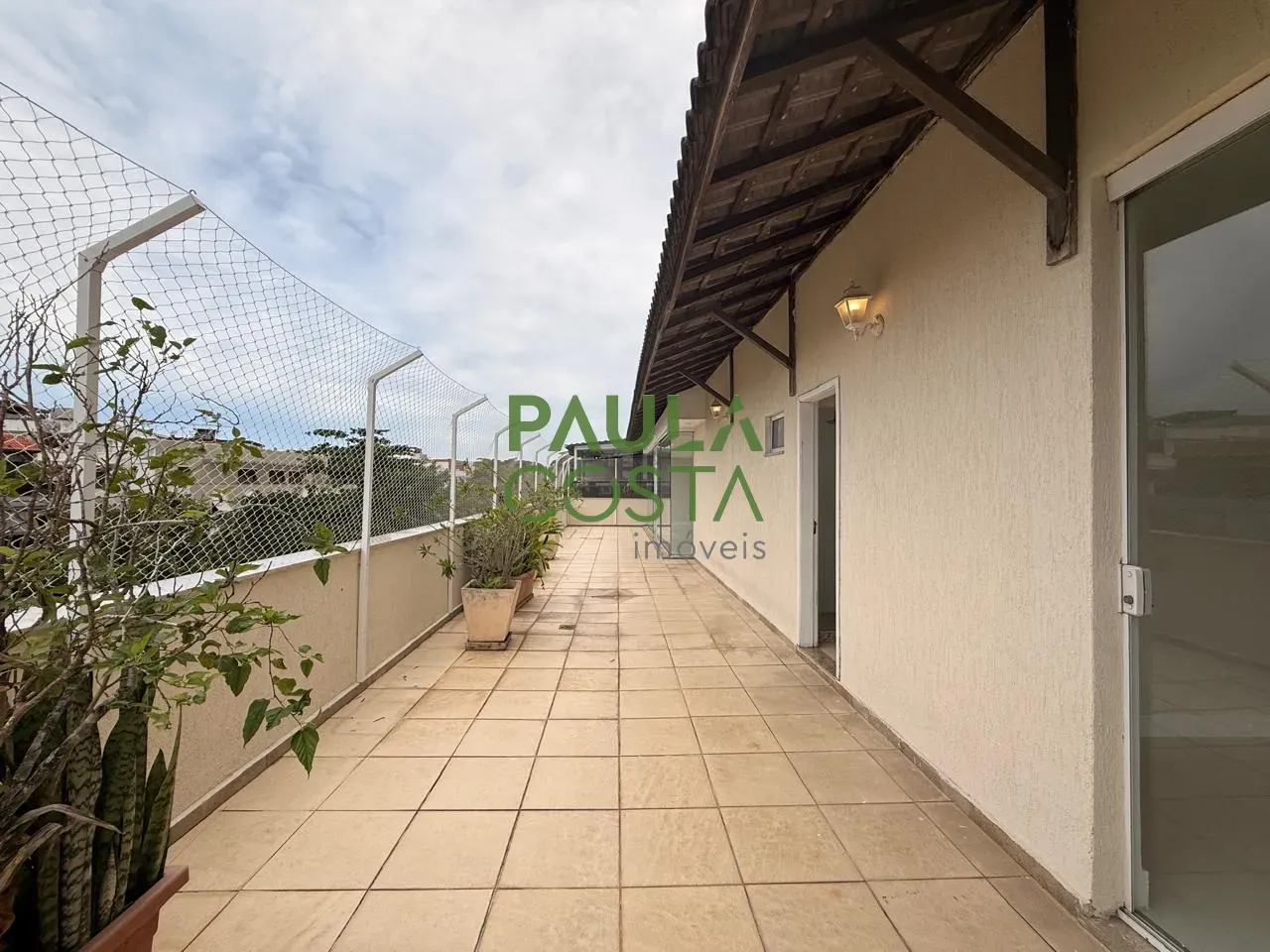 Top-floor apartment with 5 bedrooms and 5 bathrooms plus balcony grill — photo 19