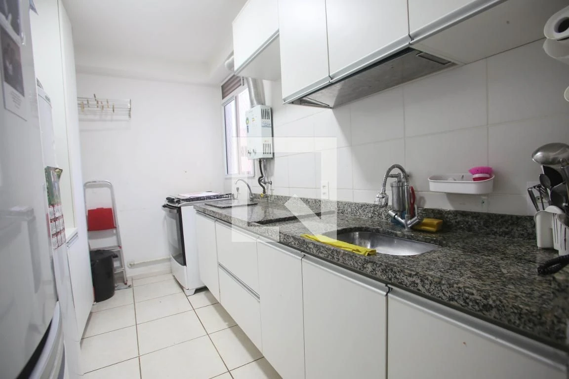 Apartamento com 2 quartos e cozinha fechada — photo 20