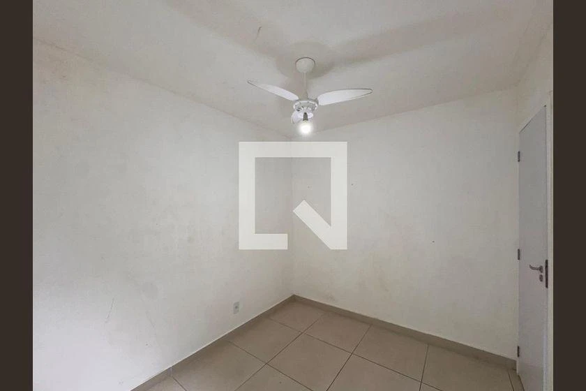 Apartamento mobiliado de 2 quartos em condomínio com piscina — photo 41