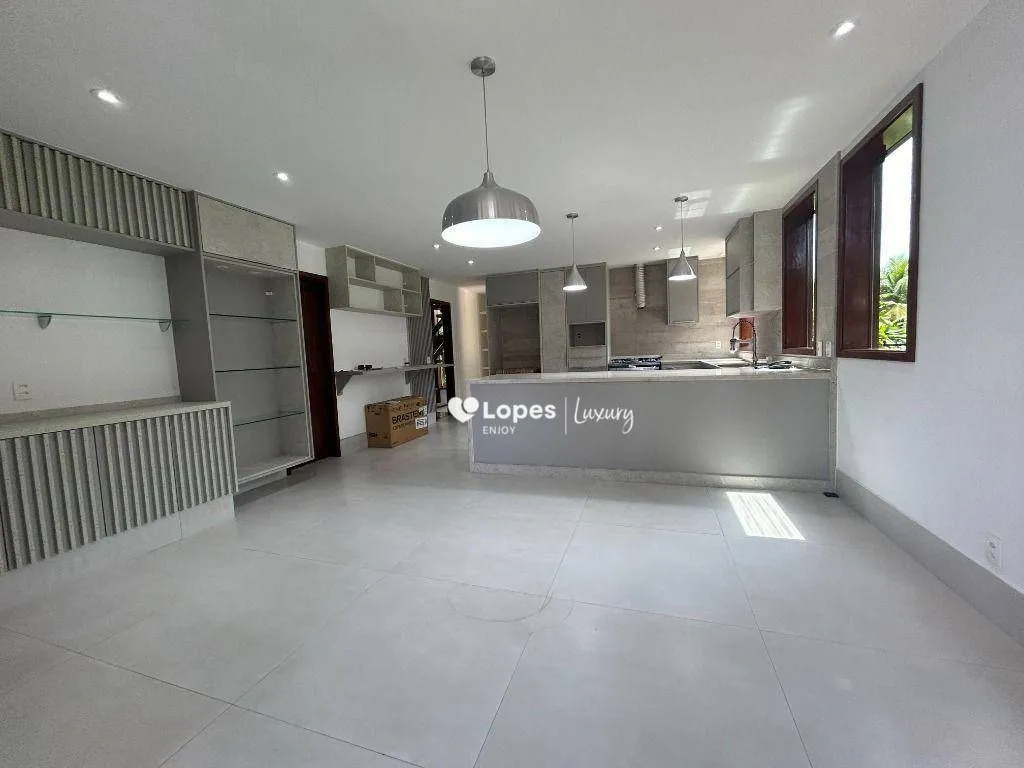 House with 5 en-suite bedrooms and an open gas kitchen — photo 3