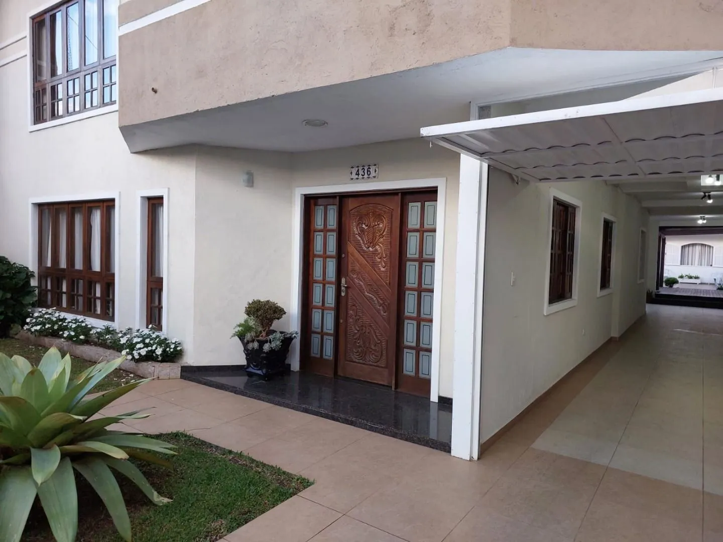 Home office in a 6-bedroom house, 570 m² — photo 34