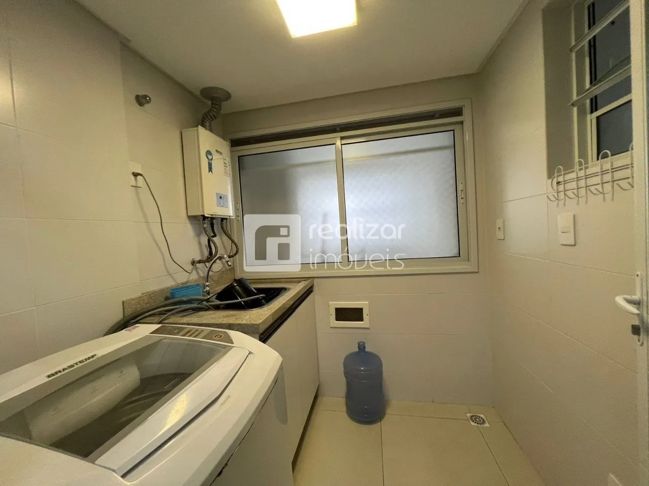 Apartamento amueblado de 3 dormitorios con balcón — photo 14