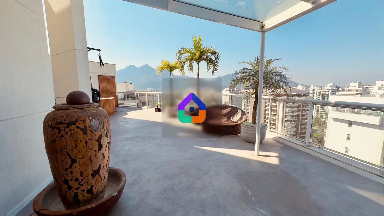 Apartamento com 4 quartos e varanda fechada de vidro — photo 8