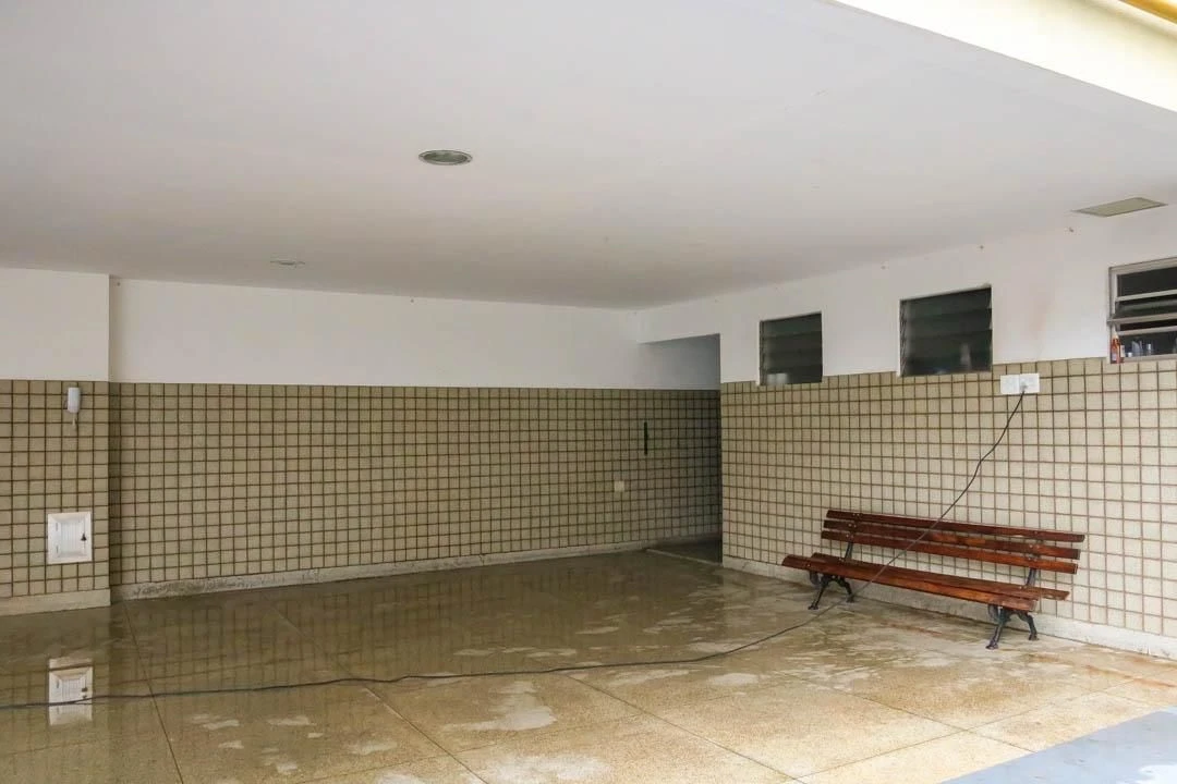 Apartamento para alugar com 2 quartos, 1 banheiro e vaga — photo 26