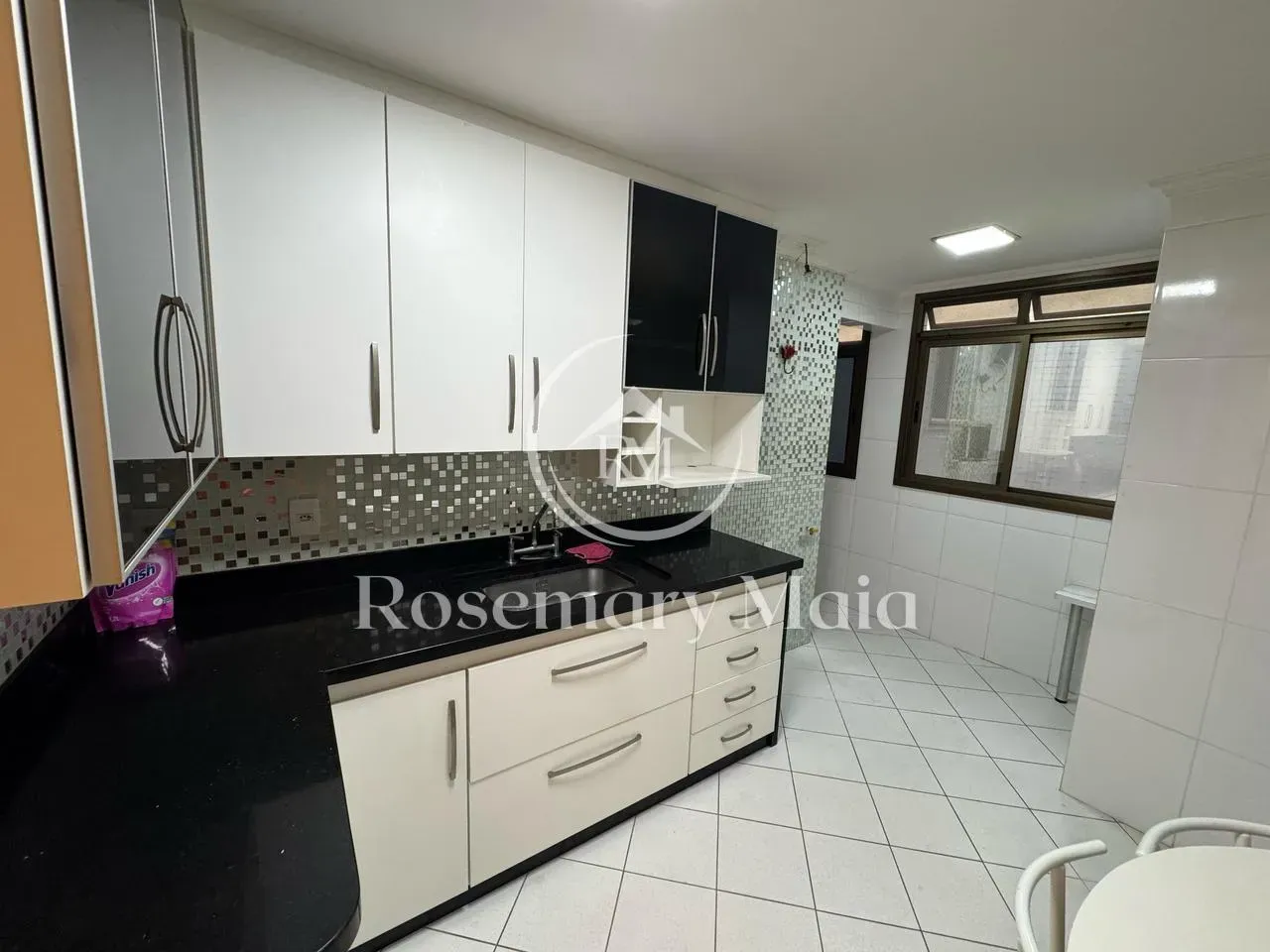 Home office in a 3-bedroom apartment, 135 m² — photo 12