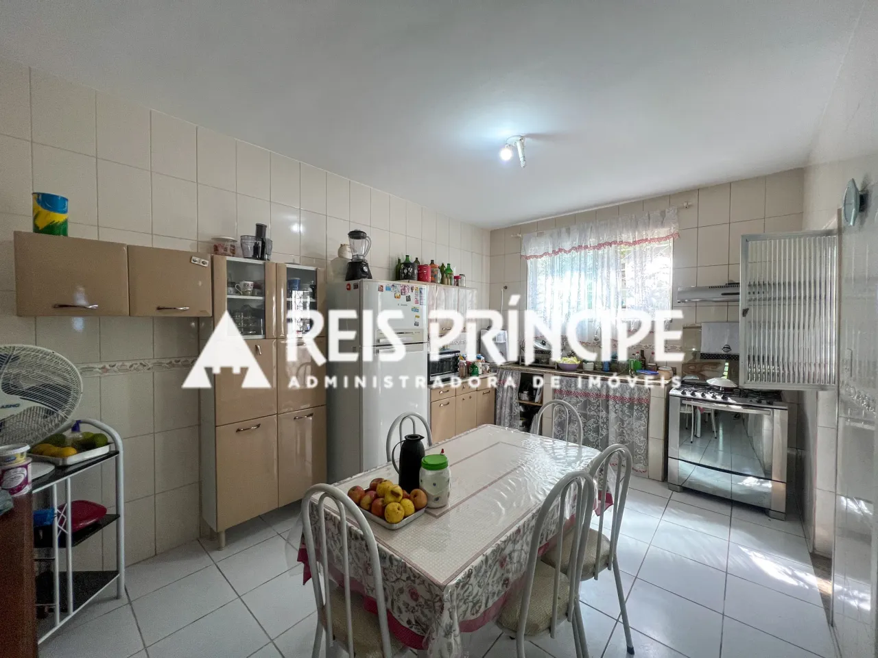 Furnished house with 4 bedrooms and 2 bathrooms — photo 2