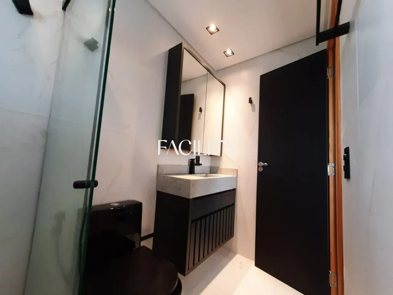 Меблированная мансарда 30 м² с 1 спальней — photo 17