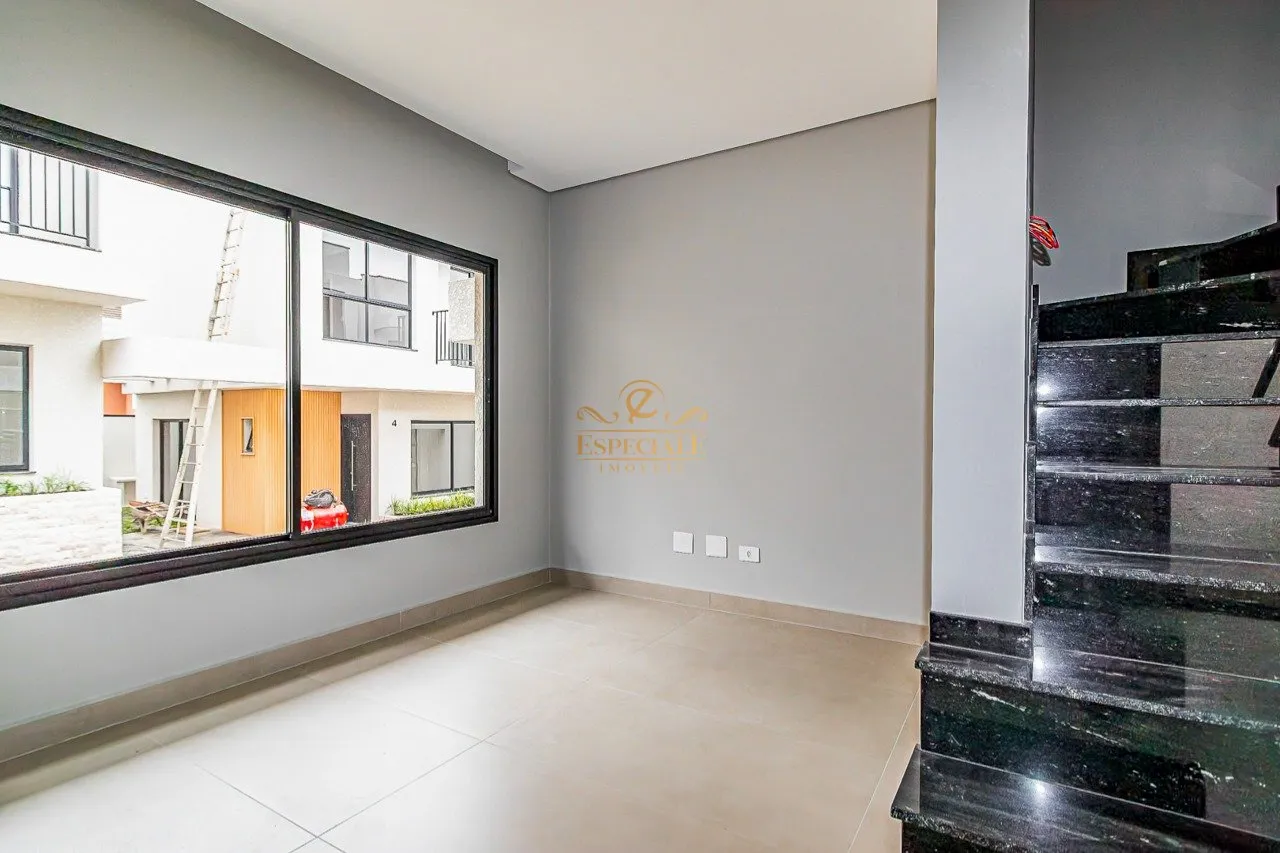 3-bedroom house with open-plan kitchen and private garden — photo 3