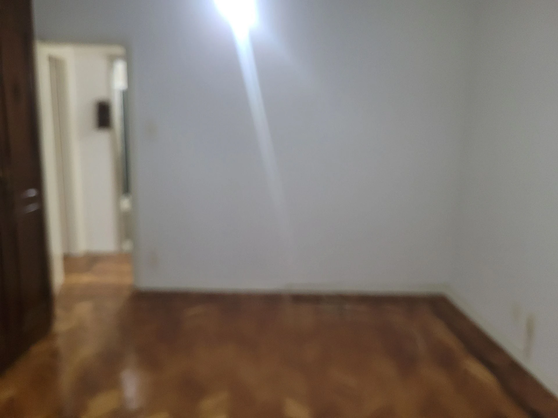 Furnished apartment, 120 m², with wood or laminate floors — photo 14