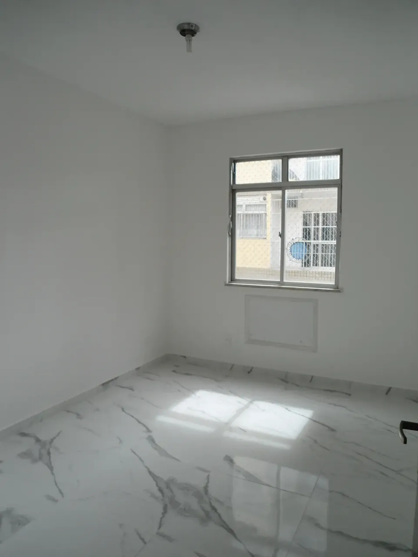 Unfurnished 2-bedroom apartment with 1 parking space — photo 21