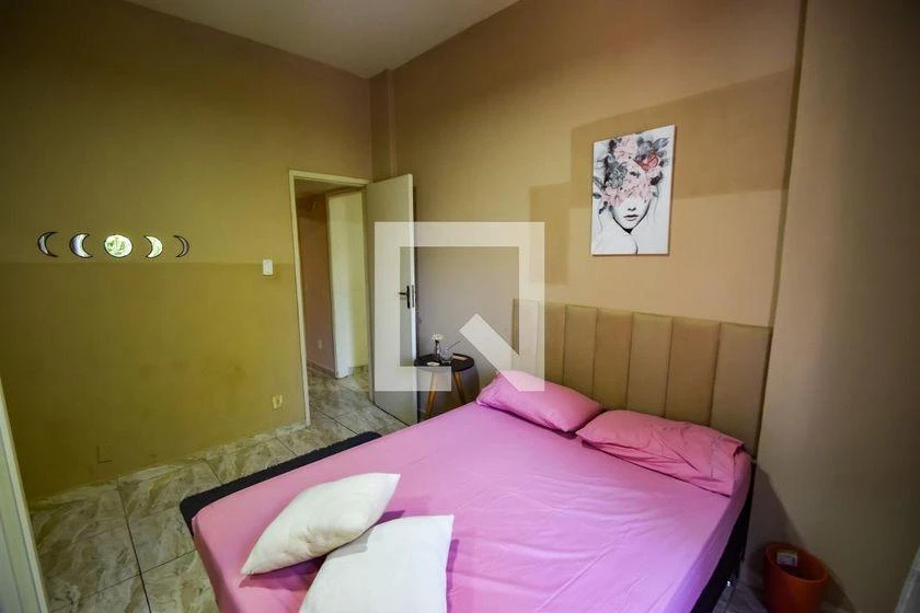 65 m² apartment with a washing machine and a bathtub — photo 10