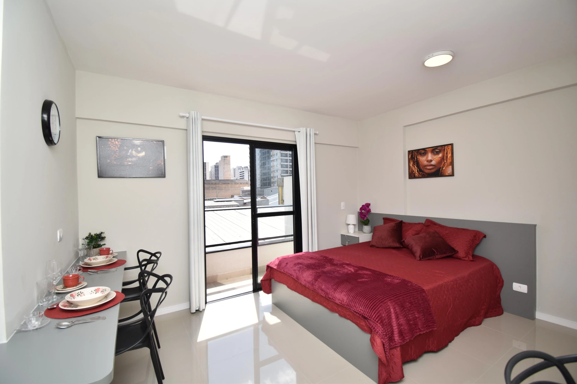 Furnished studio, 22 m², with a glass-enclosed balcony — photo 13