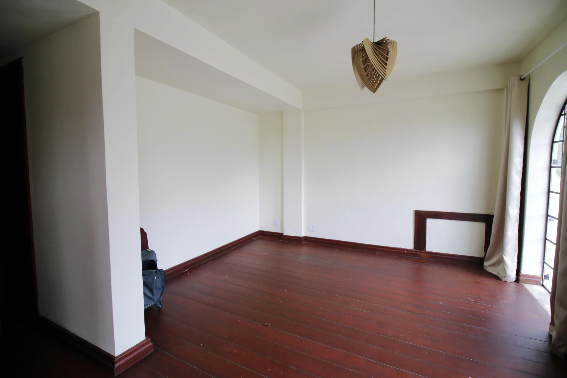 Mountain view in a 3-bedroom house, 460 m² — photo 15