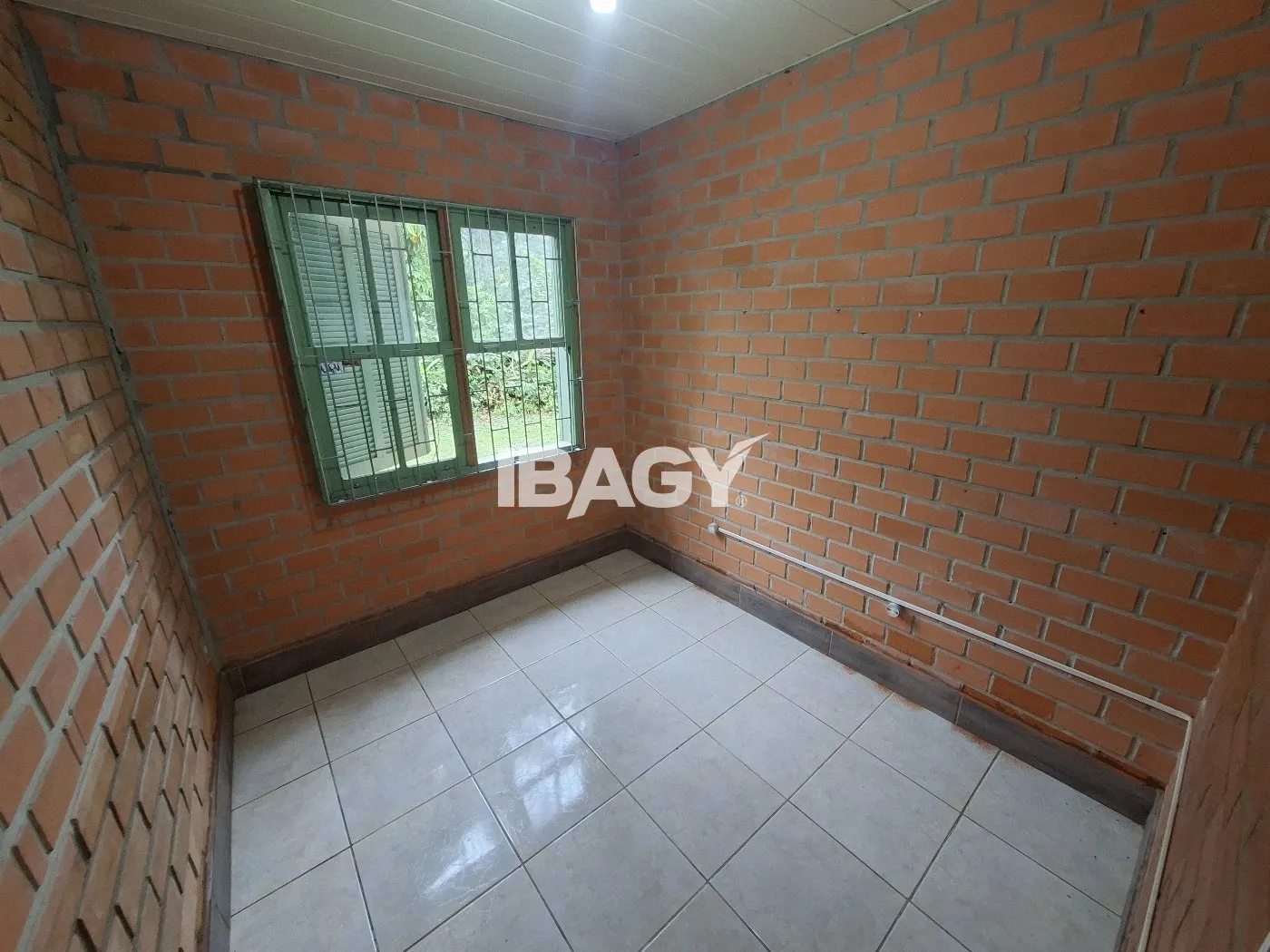 4-bedroom house with a mountain view — photo 20