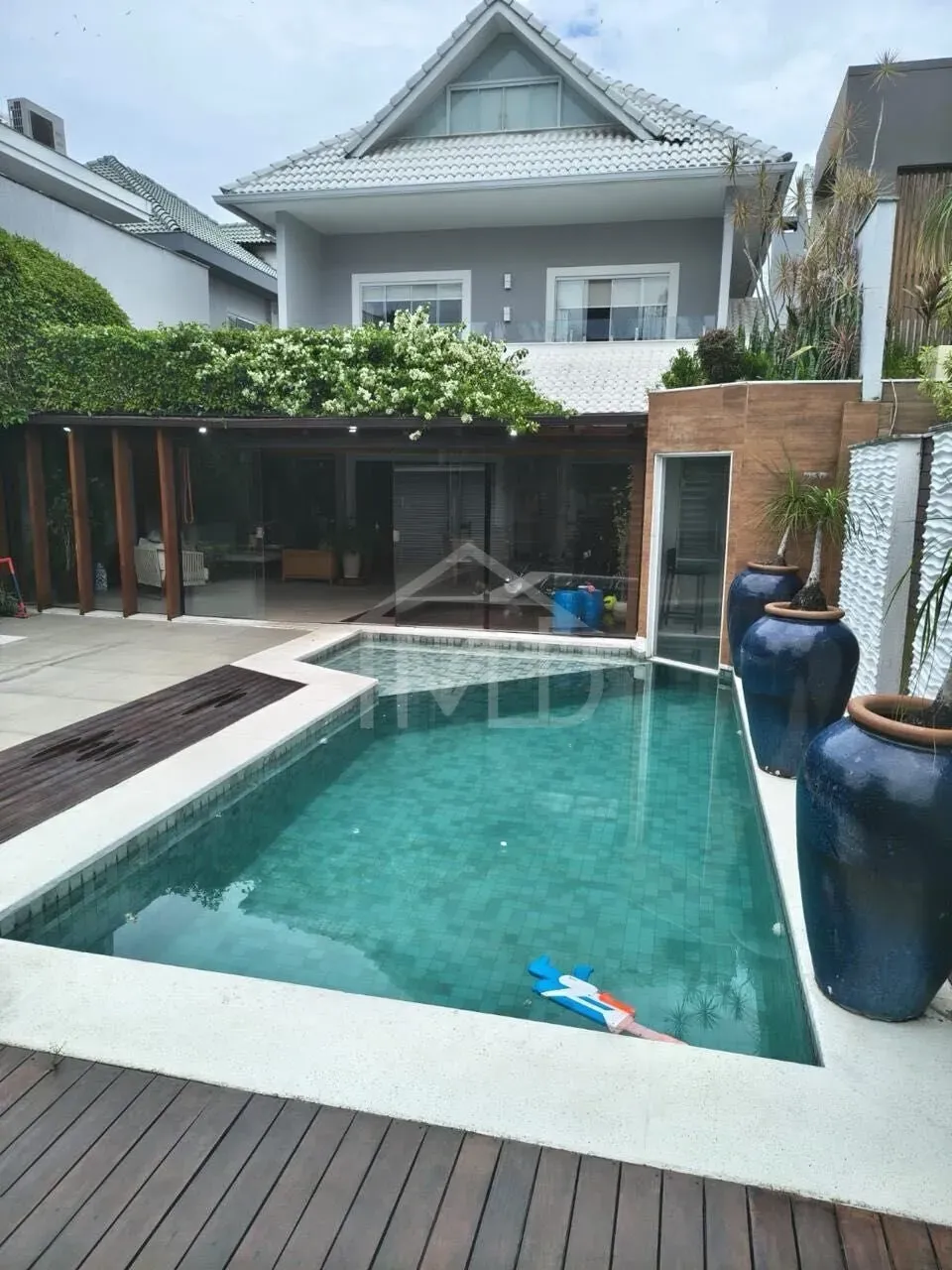 Furnished house with 4 bedrooms and 5 bathrooms — photo 7