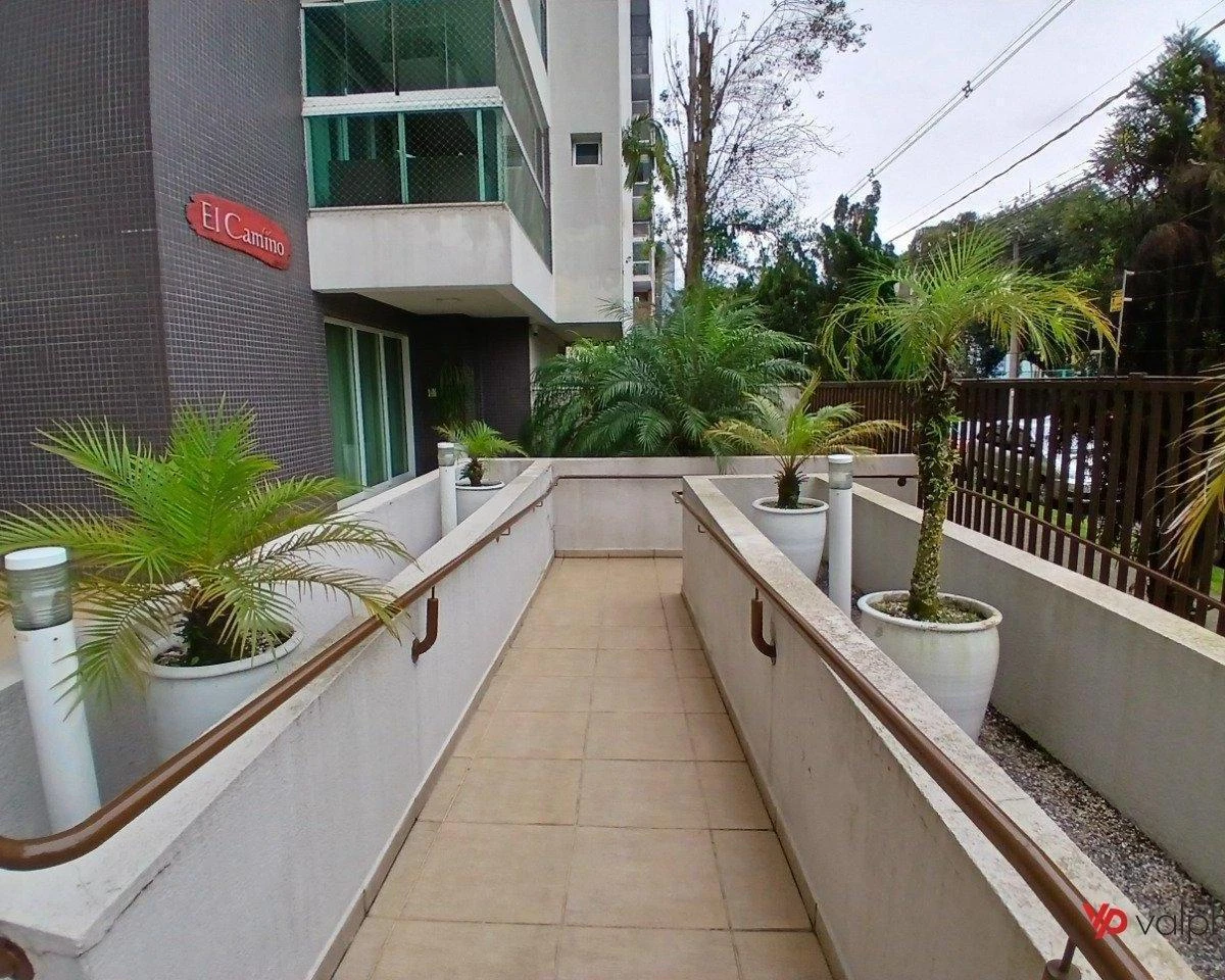 Home office in a 2-bedroom apartment, 105 m² — photo 50