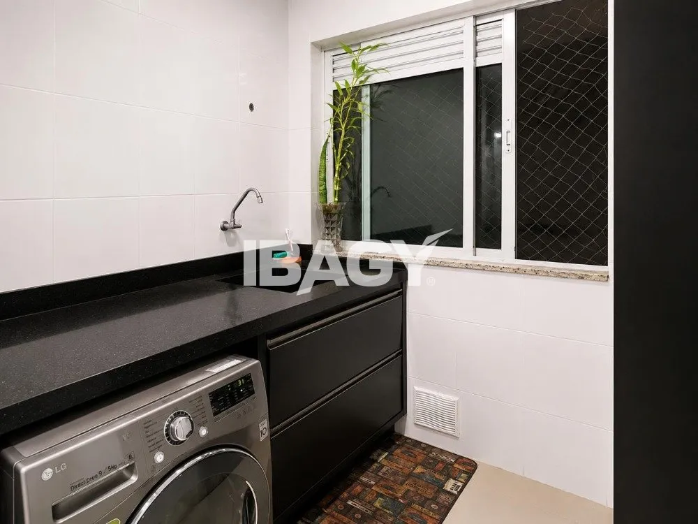Furnished 86 m² apartment with 2 bedrooms — photo 10