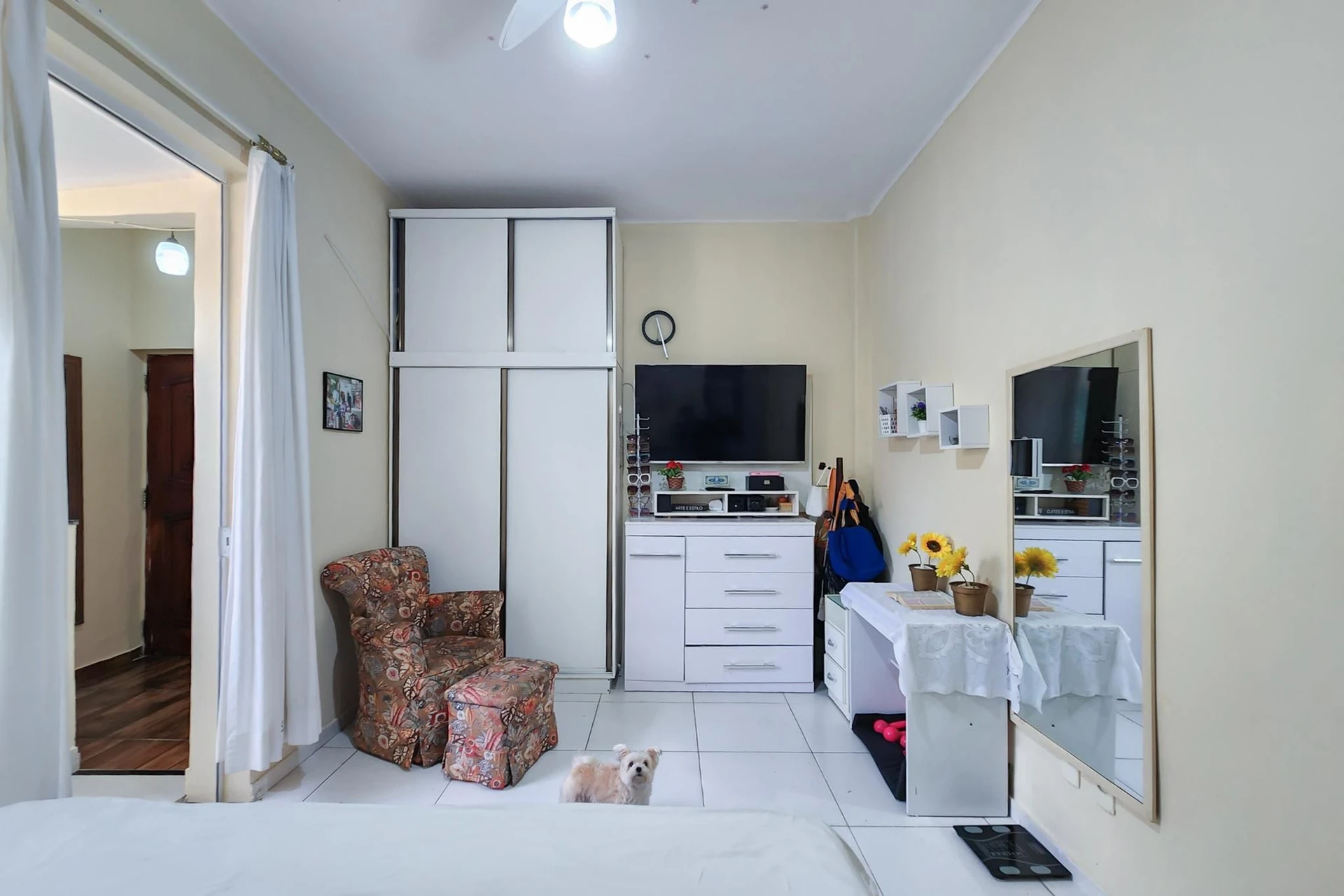 Furnished apartment, 85 m², with a home office — photo 19