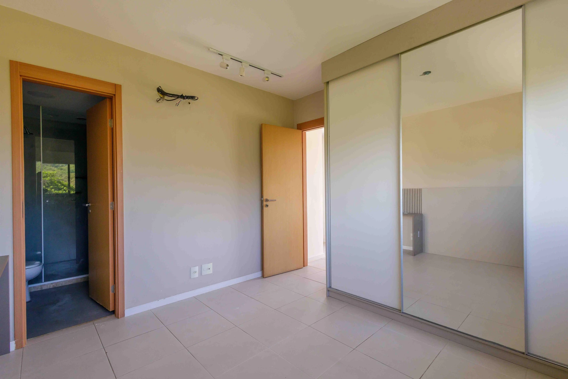 Apartment, 166 m², with a glass-enclosed balcony — photo 21