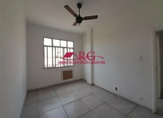 Apartment with 2 bedrooms and a fitted kitchen — photo 14