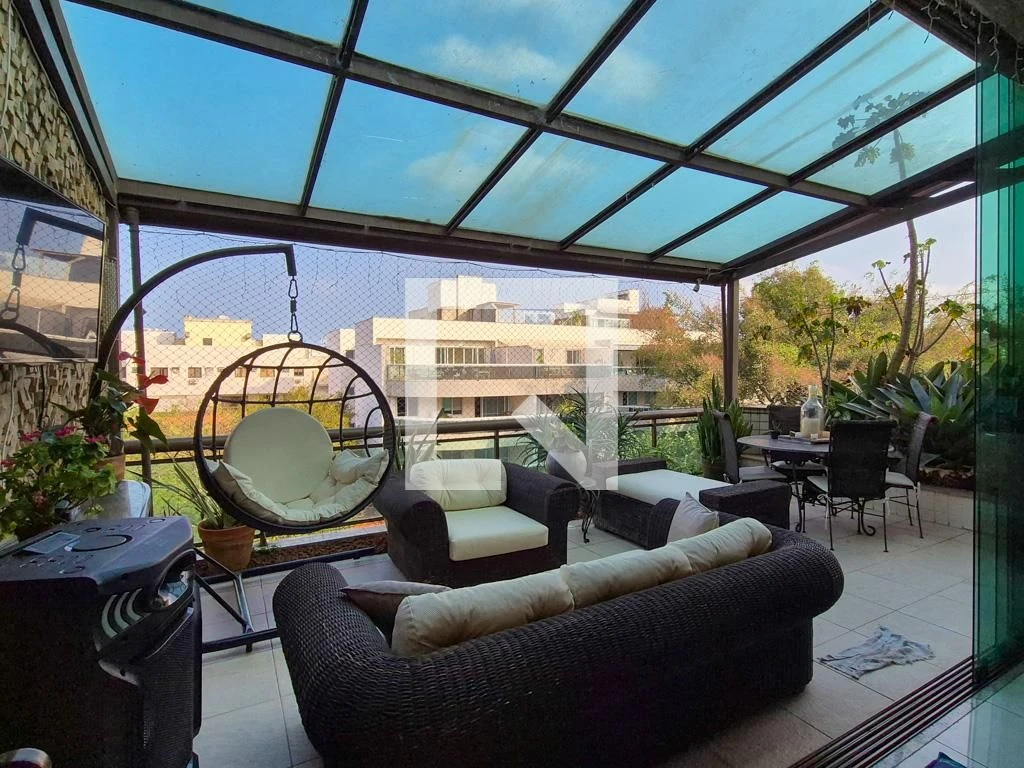 Furnished apartment with 5 en-suite bedrooms and terrace — photo 6