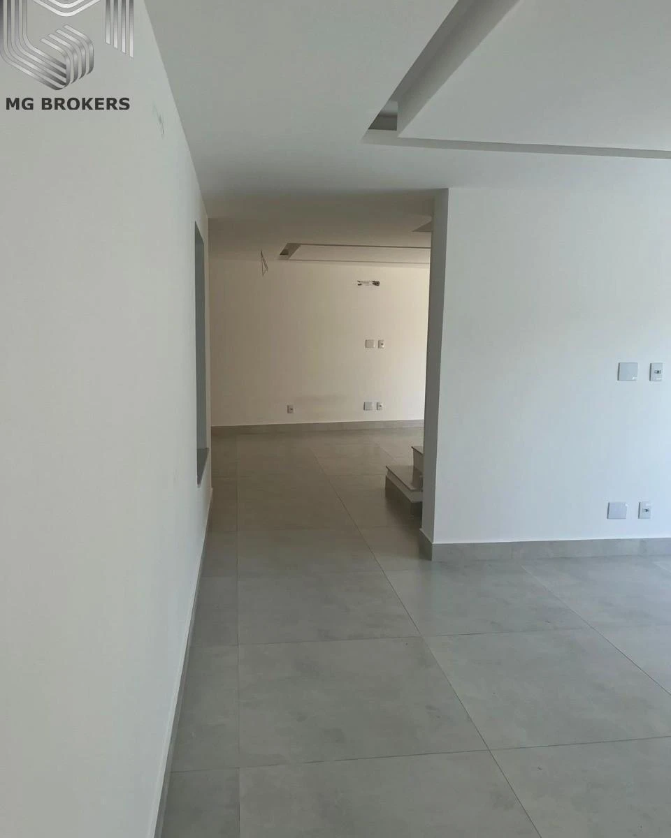 Casa com 220 m² e 4 suítes, 2 vagas de garagem — photo 16